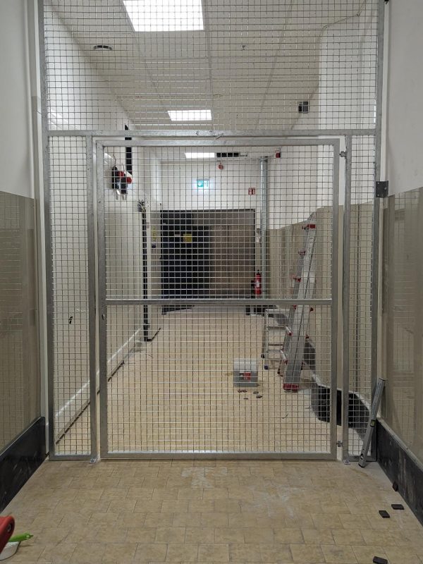 signal-2024-10-04-21-56-48-270-24